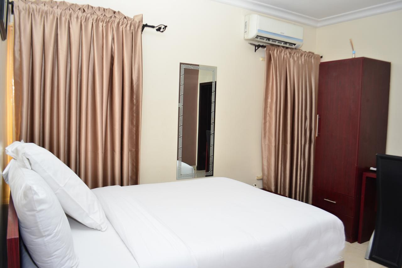 De Rigg Place - Alaka Estate, Surulere Lagos Esterno foto