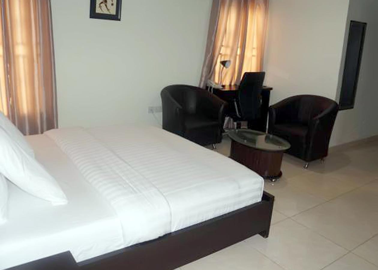 De Rigg Place - Alaka Estate, Surulere Lagos Esterno foto
