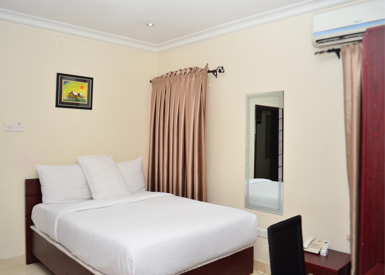 De Rigg Place - Alaka Estate, Surulere Lagos Esterno foto