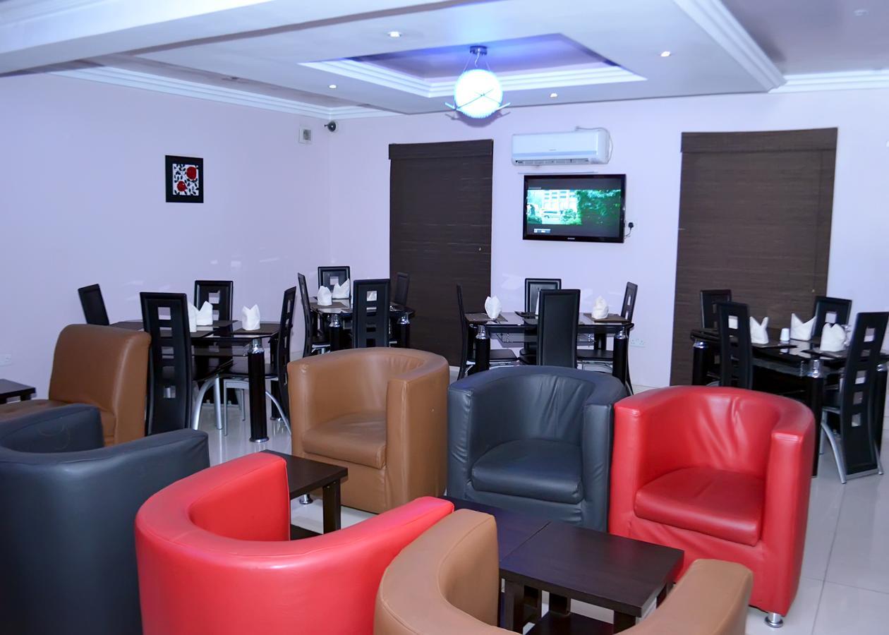 De Rigg Place - Alaka Estate, Surulere Lagos Esterno foto