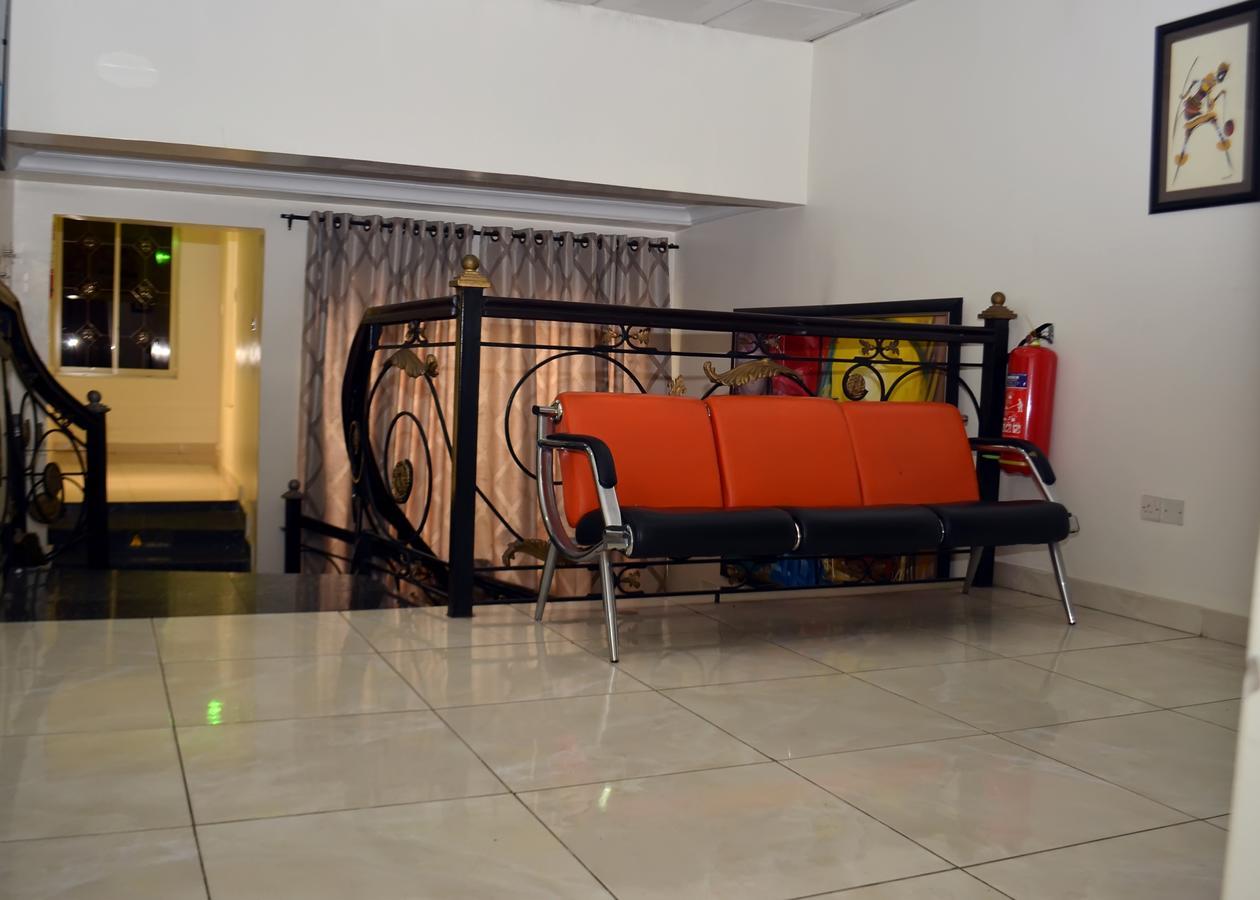 De Rigg Place - Alaka Estate, Surulere Lagos Esterno foto