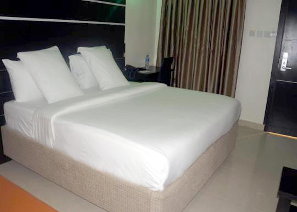 De Rigg Place - Alaka Estate, Surulere Lagos Esterno foto